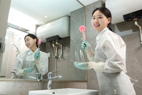 衛(wèi)生間清潔整理保潔服務女性人物攝影圖 攝影